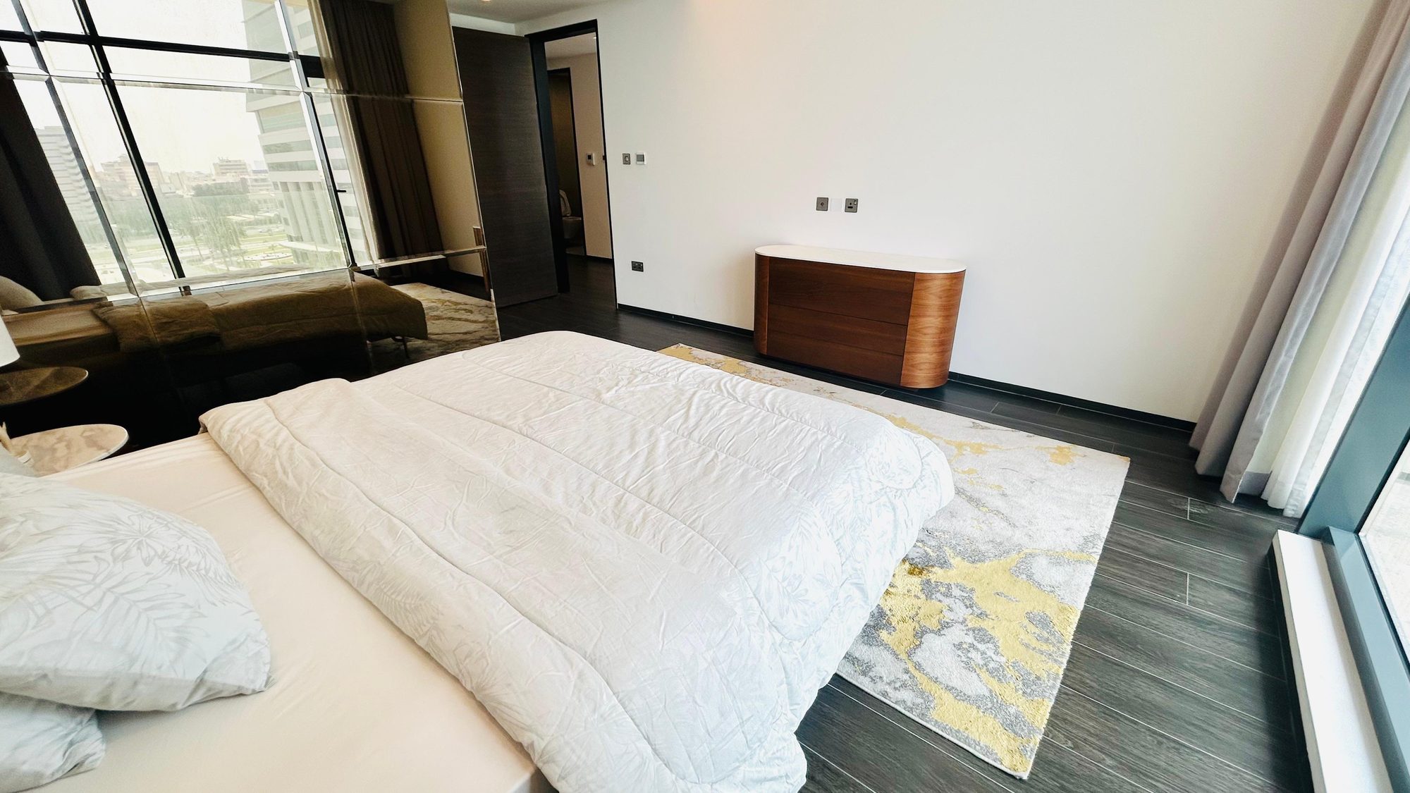 One Bedroom Apartment with Two Bathrooms