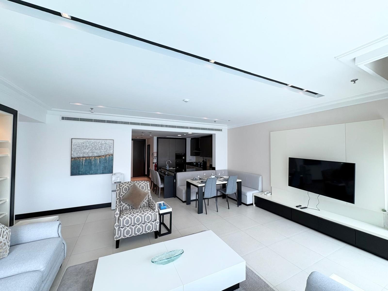 2 Bedroom Apartment with Water Views