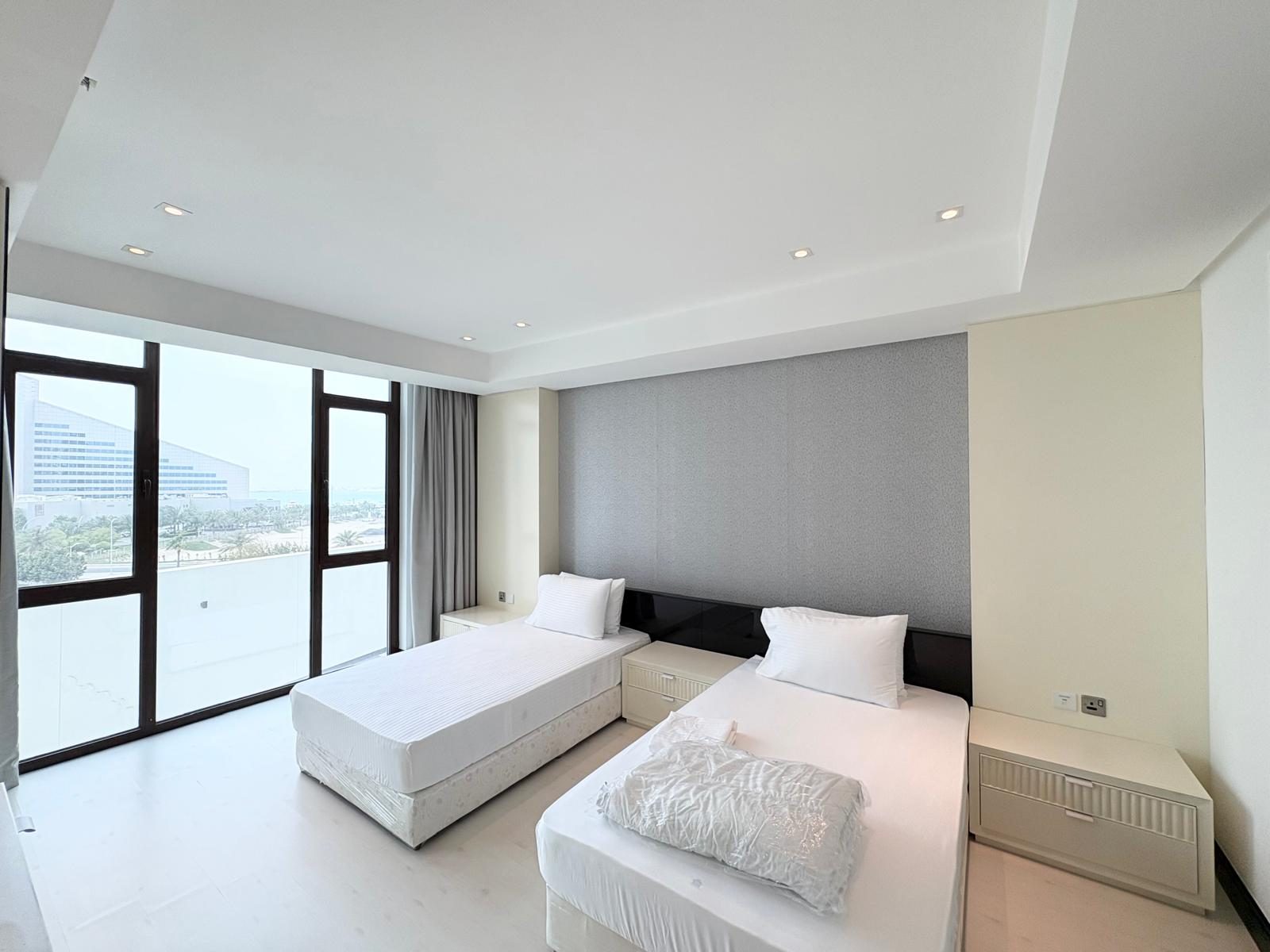 2 Bedroom Apartment with Water Views