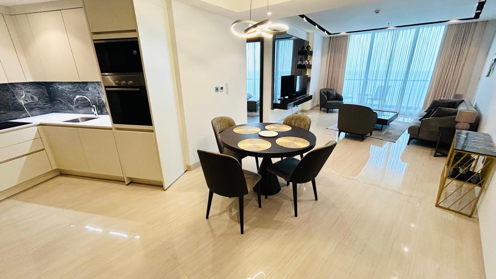One-Bedroom Apartment with Two Bathrooms