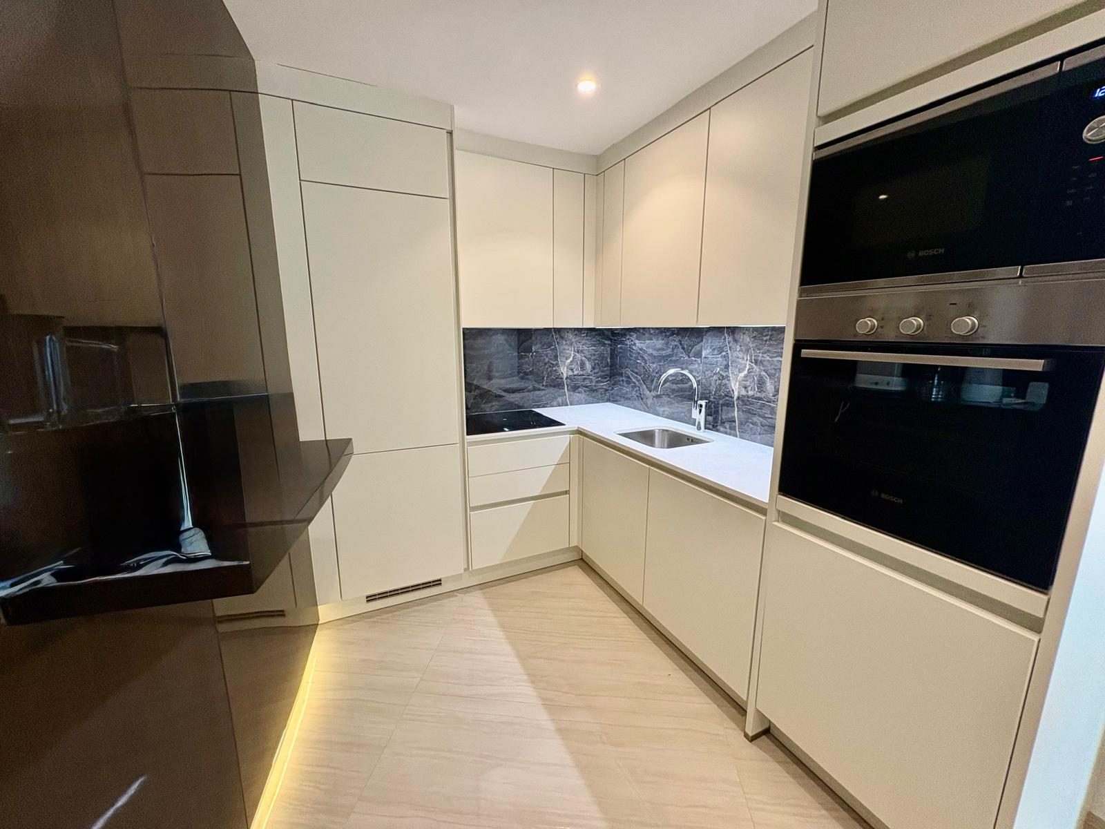 One-Bedroom Apartment with Two Bathrooms