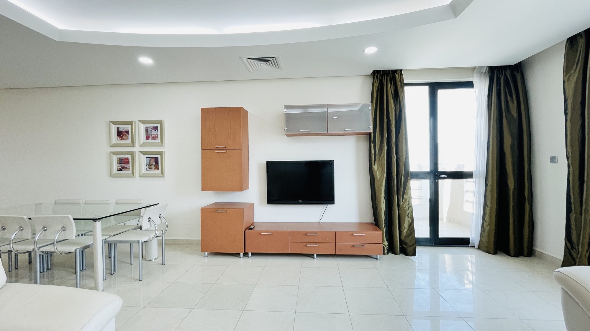 Four-Bedroom Apartment, 140 sqm, Fully Furnished