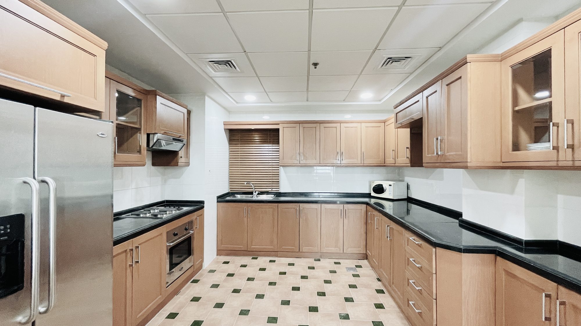 Four-Bedroom Apartment, 140 sqm, Fully Furnished