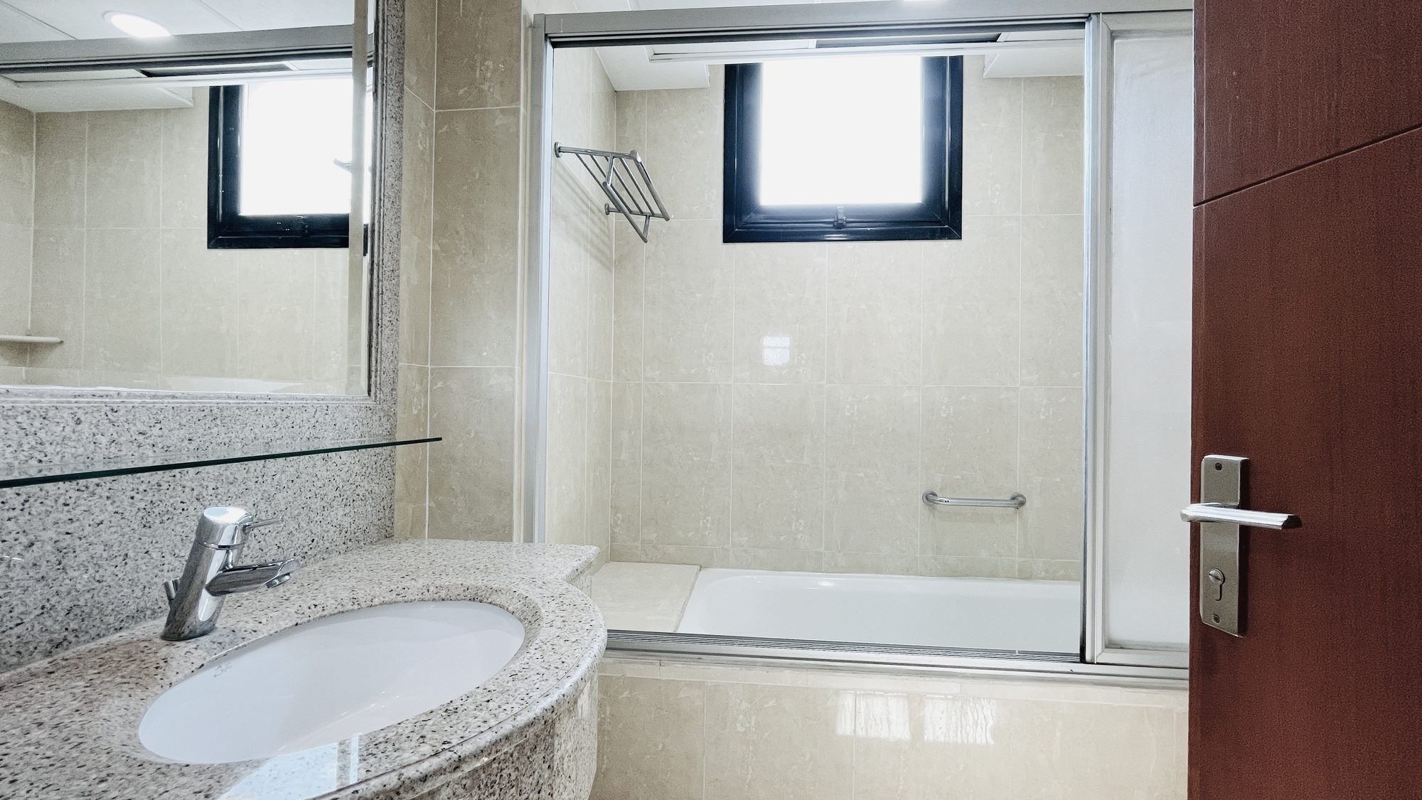 Four-Bedroom Apartment, 140 sqm, Fully Furnished