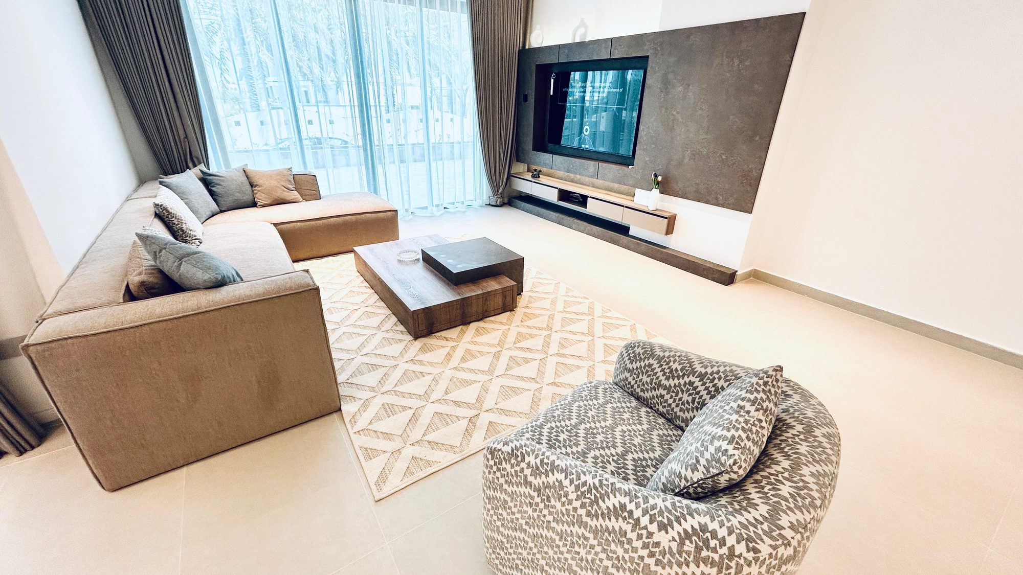 Two-Bedroom Fully-Furnished Apartment, 258 Sqm