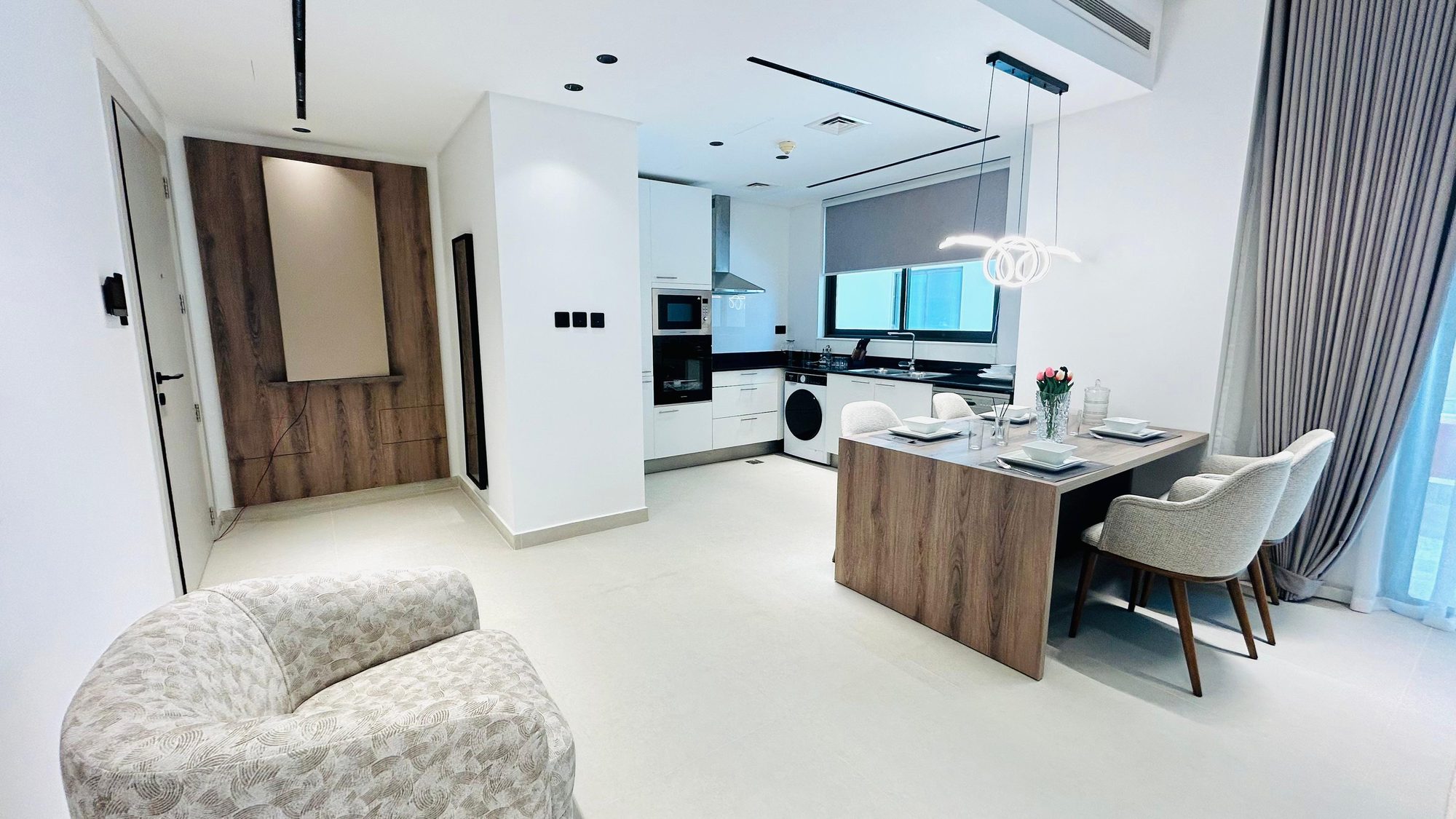 One-Bedroom Apartment, 158sqm, Fully Furnished