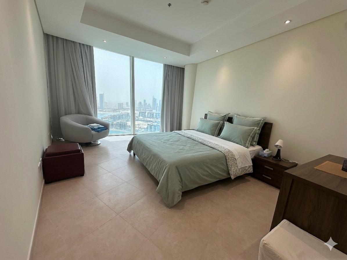 Two-Bedroom Apartment with Three Bathrooms