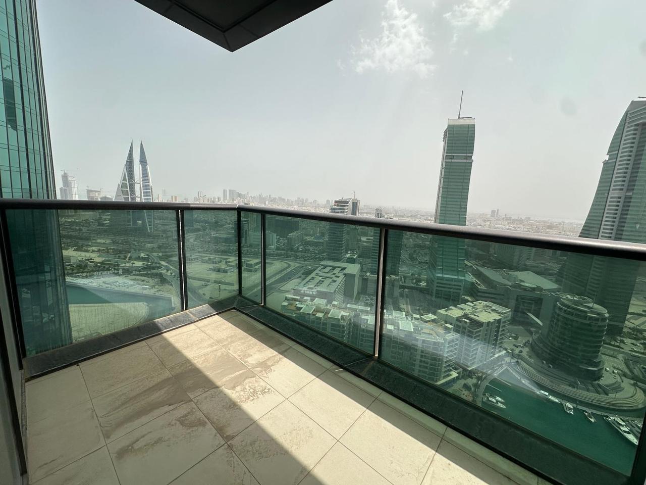 One-Bedroom Apartment with Waterfront Views