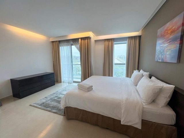 Two Bedroom Apartment with Pool and Gym Access