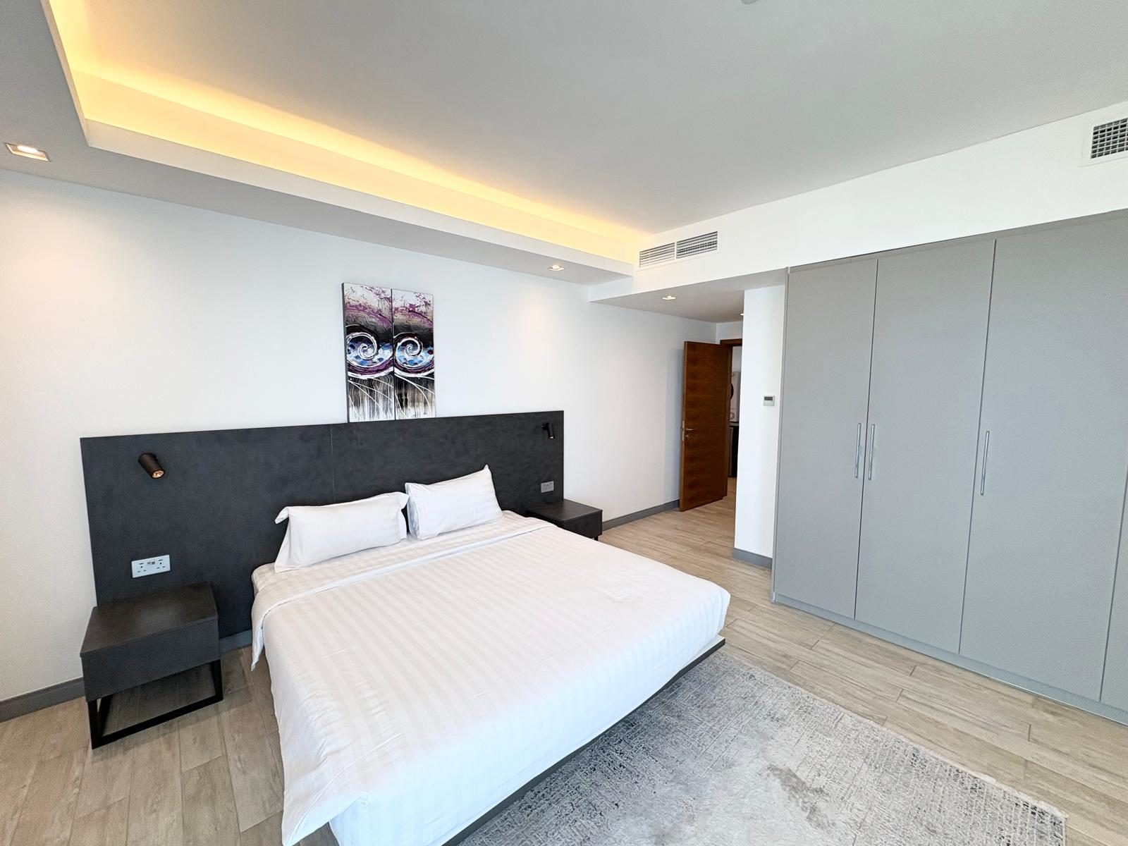 3 Bedroom Apartment with Water Views