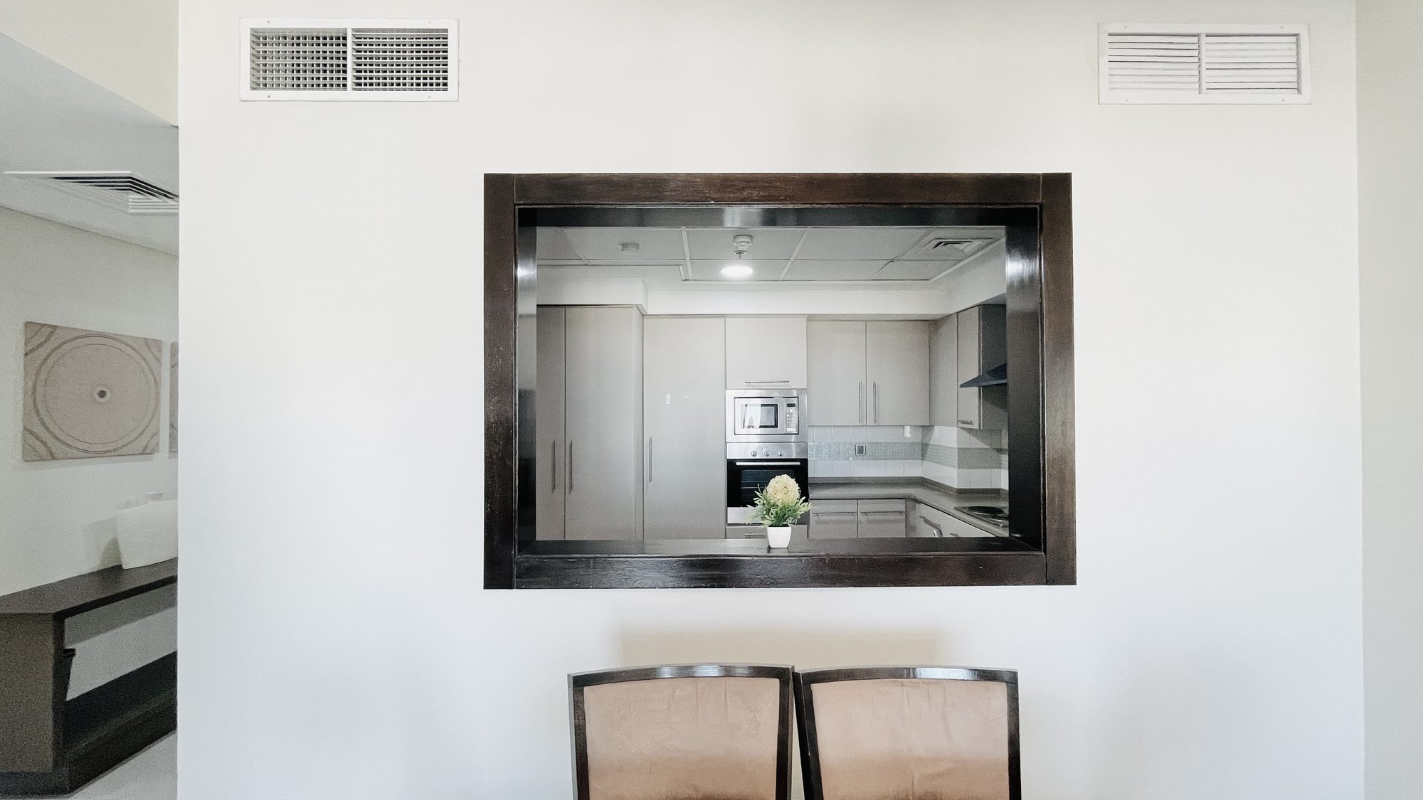 Two-Bedroom Apartment with Pool and Gym