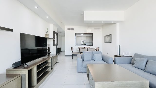 Two-Bedroom Apartment with Pool and Gym