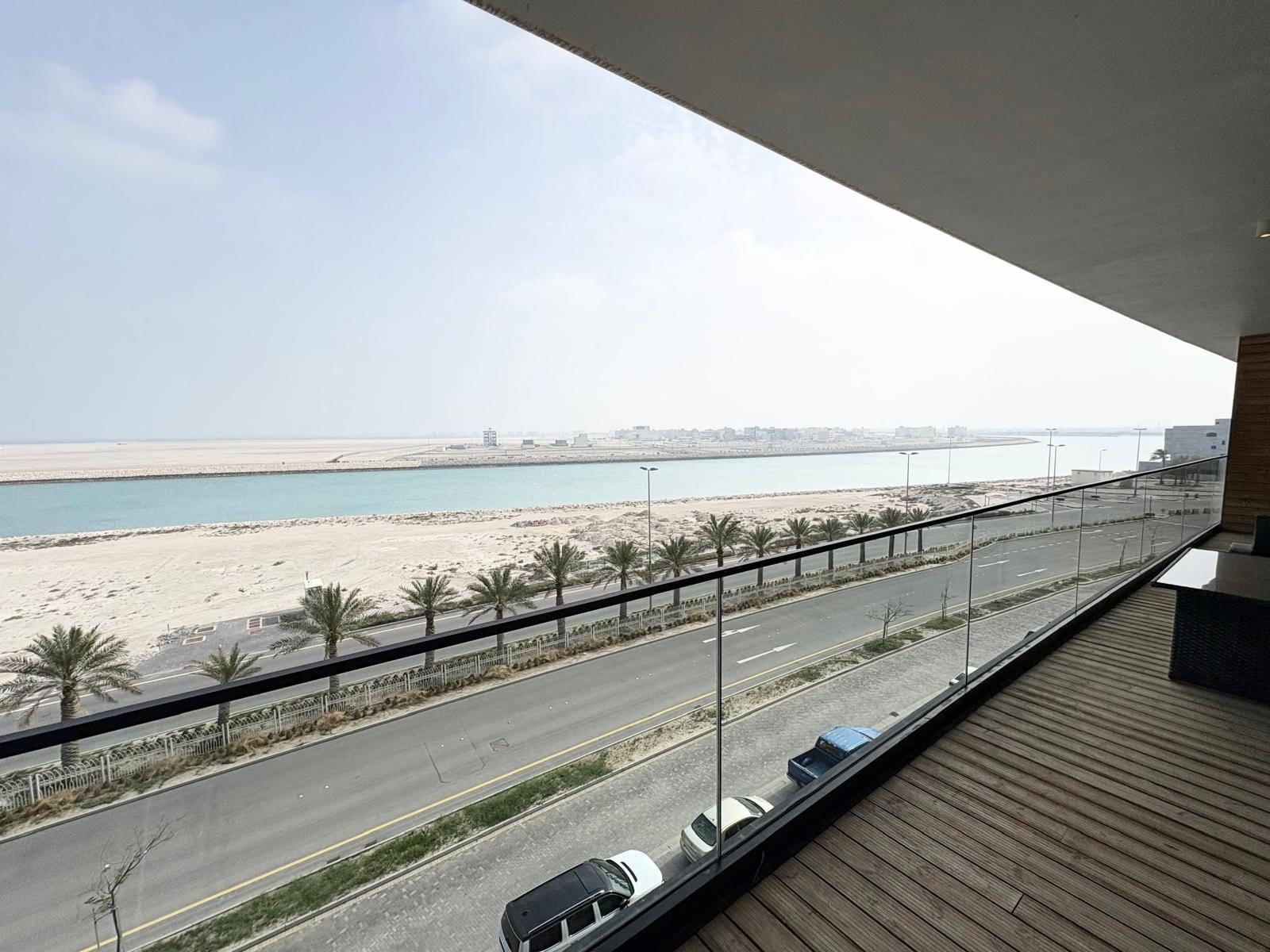 2 Bedroom Apartment with 3 Bathrooms