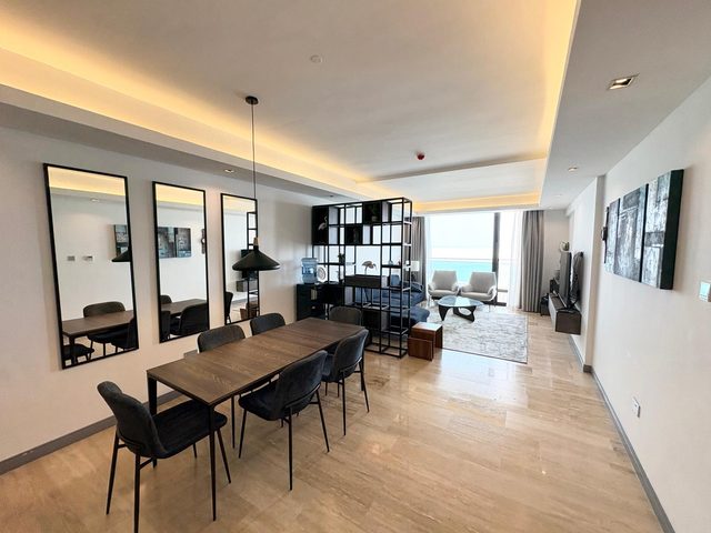 2 Bedroom Apartment with 3 Bathrooms