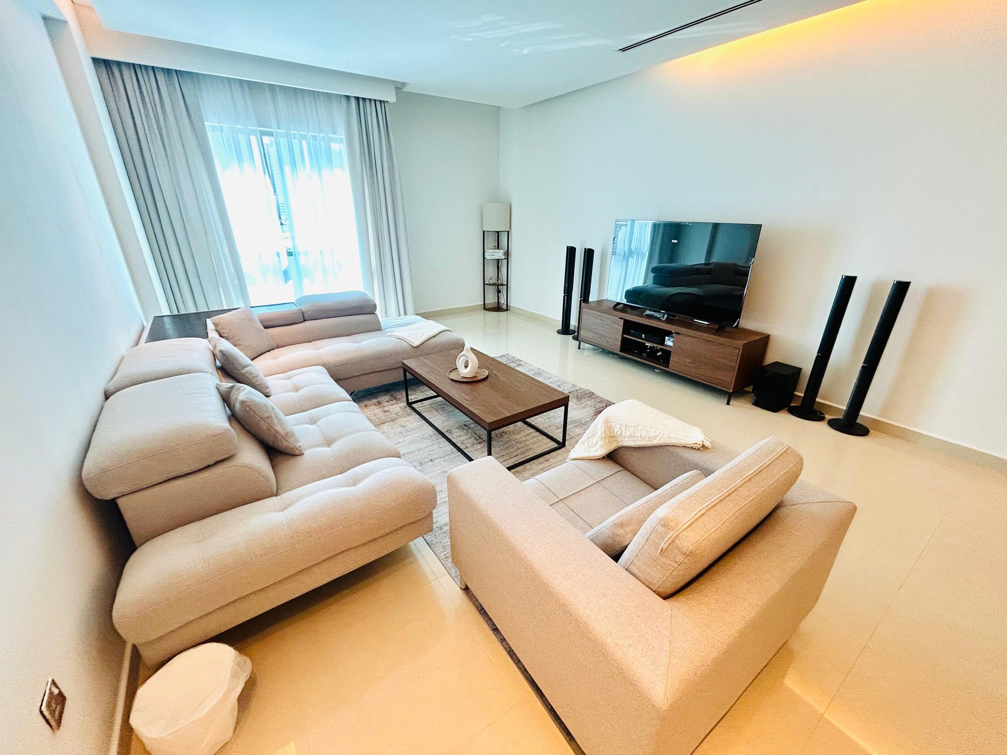 Two-Bedroom Apartment with Gym and Maid Service