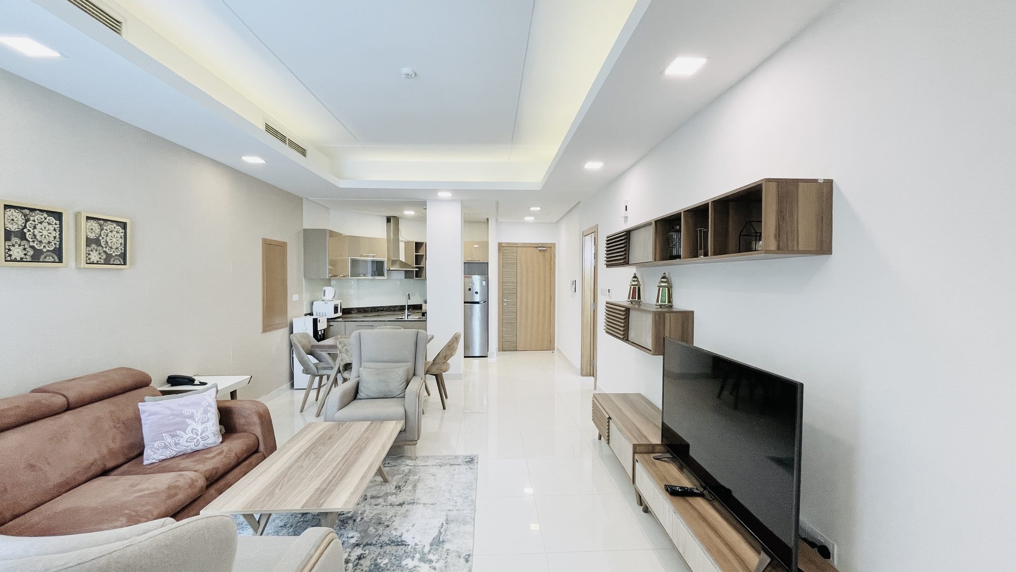 One-Bedroom Apartment with Dual Bathrooms