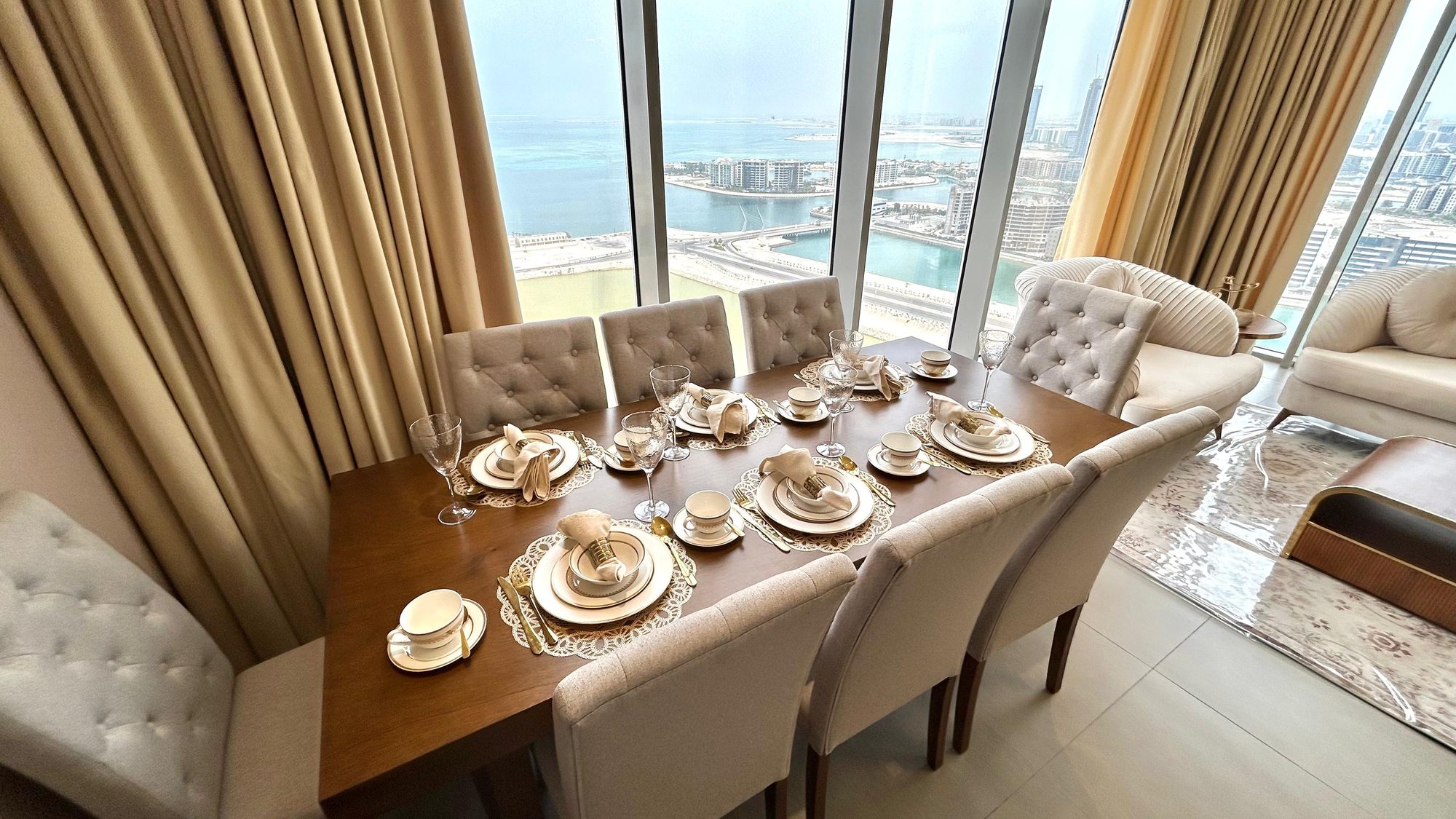 Two Bedroom Apartment with Pool and Spa