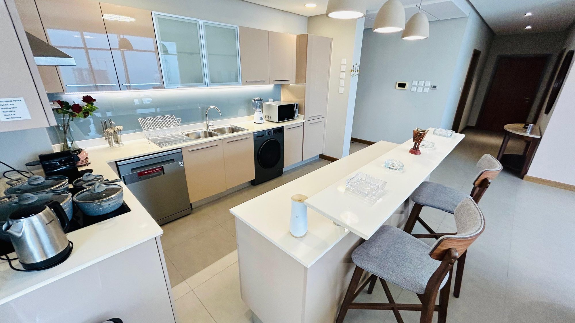 Two Bedroom Apartment with Pool and Spa