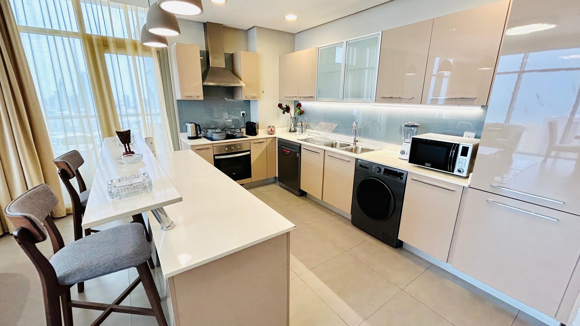 Two Bedroom Apartment with Pool and Spa