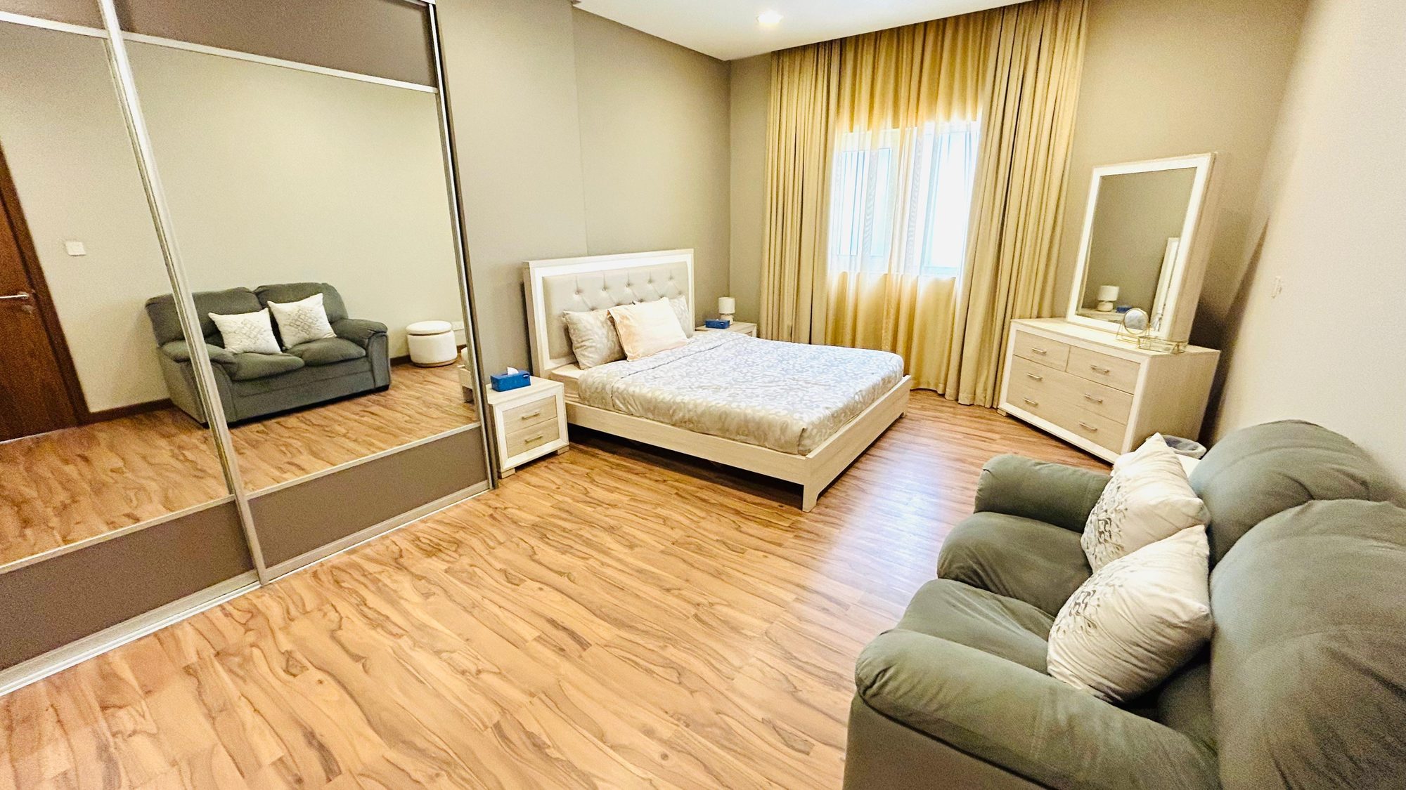 Two Bedroom Apartment with Pool and Spa