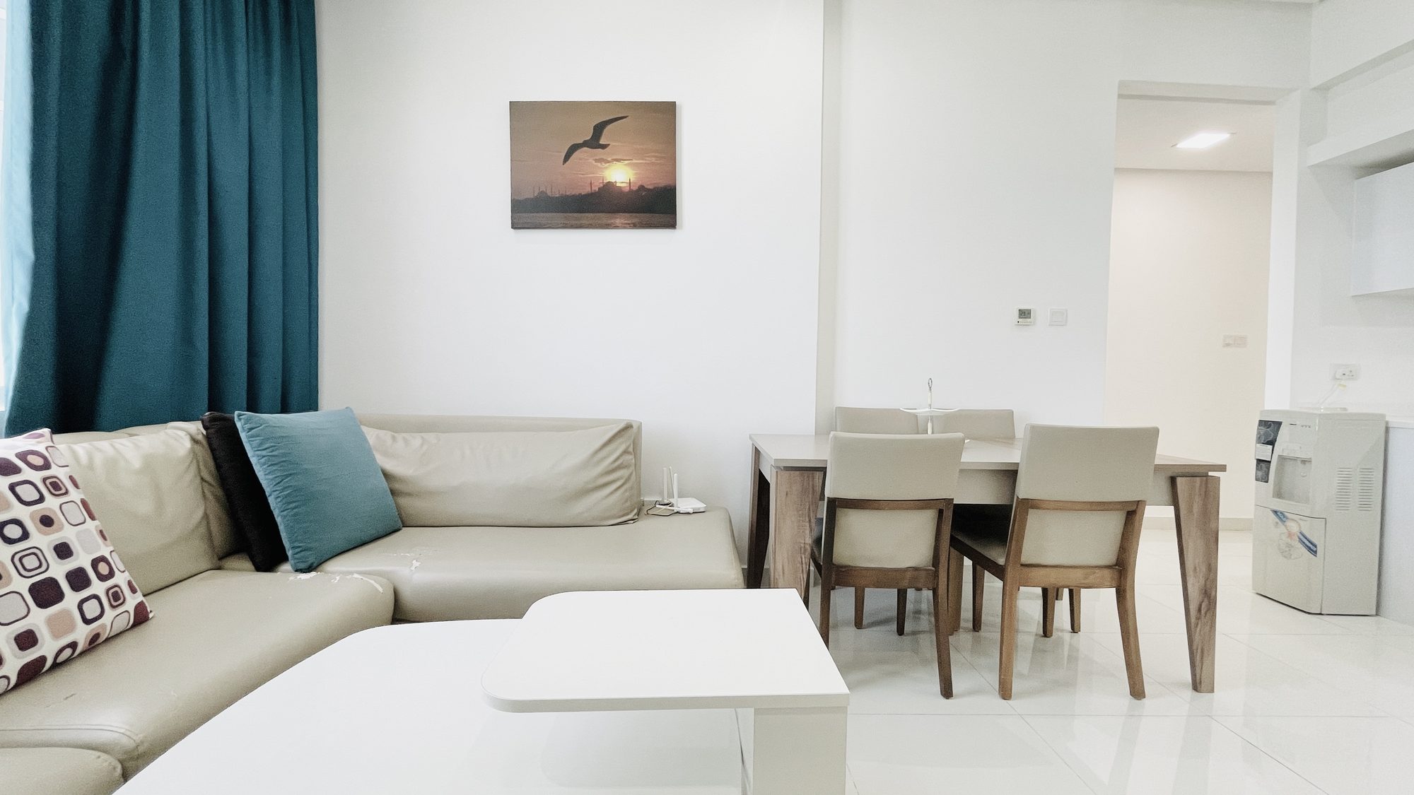 One-Bedroom Apartment with Dual Bathrooms