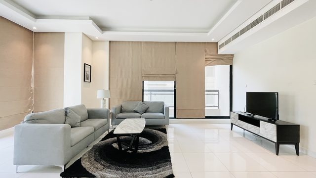 Two-Bedroom Apartment with Pool and Gym Access