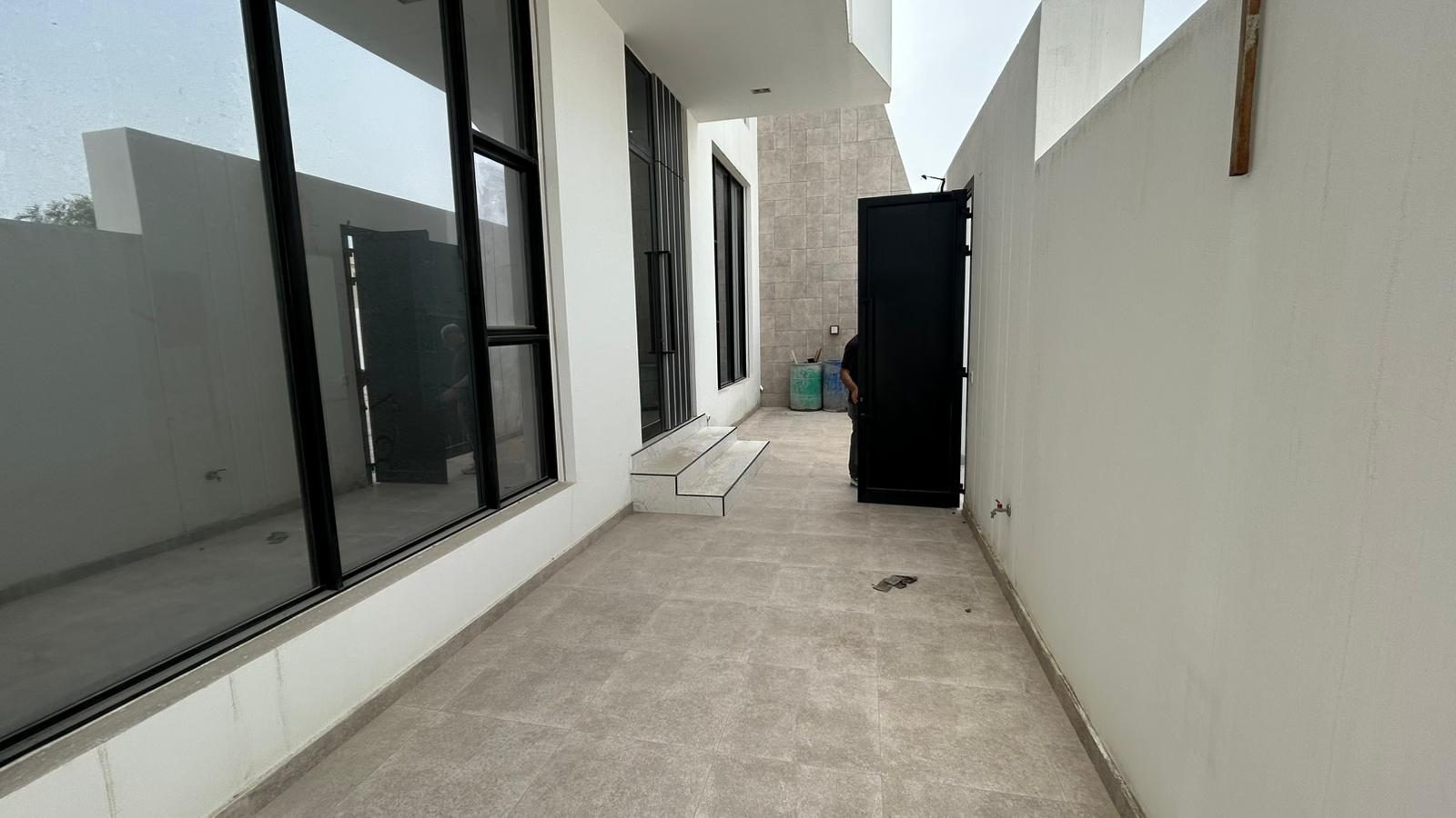 Four Bedroom Villa with Five Bathrooms