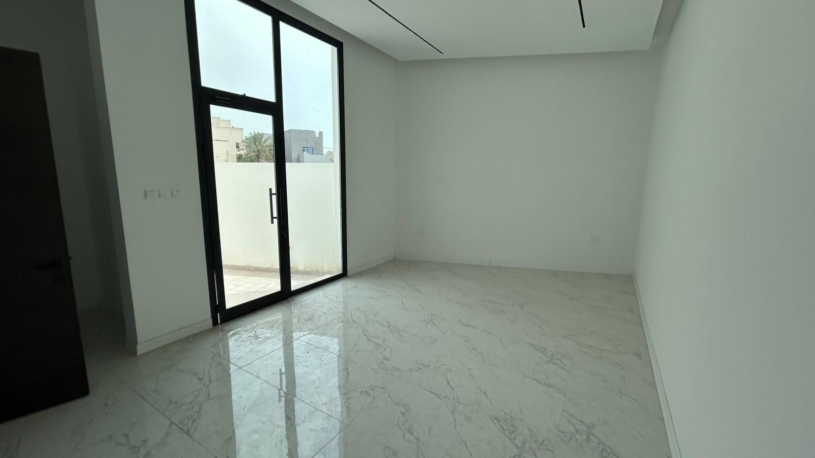 Four Bedroom Villa with Five Bathrooms