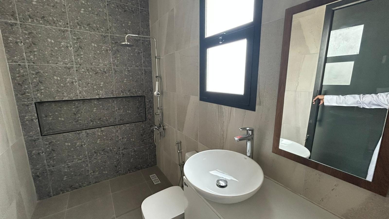 Four Bedroom Villa with Five Bathrooms