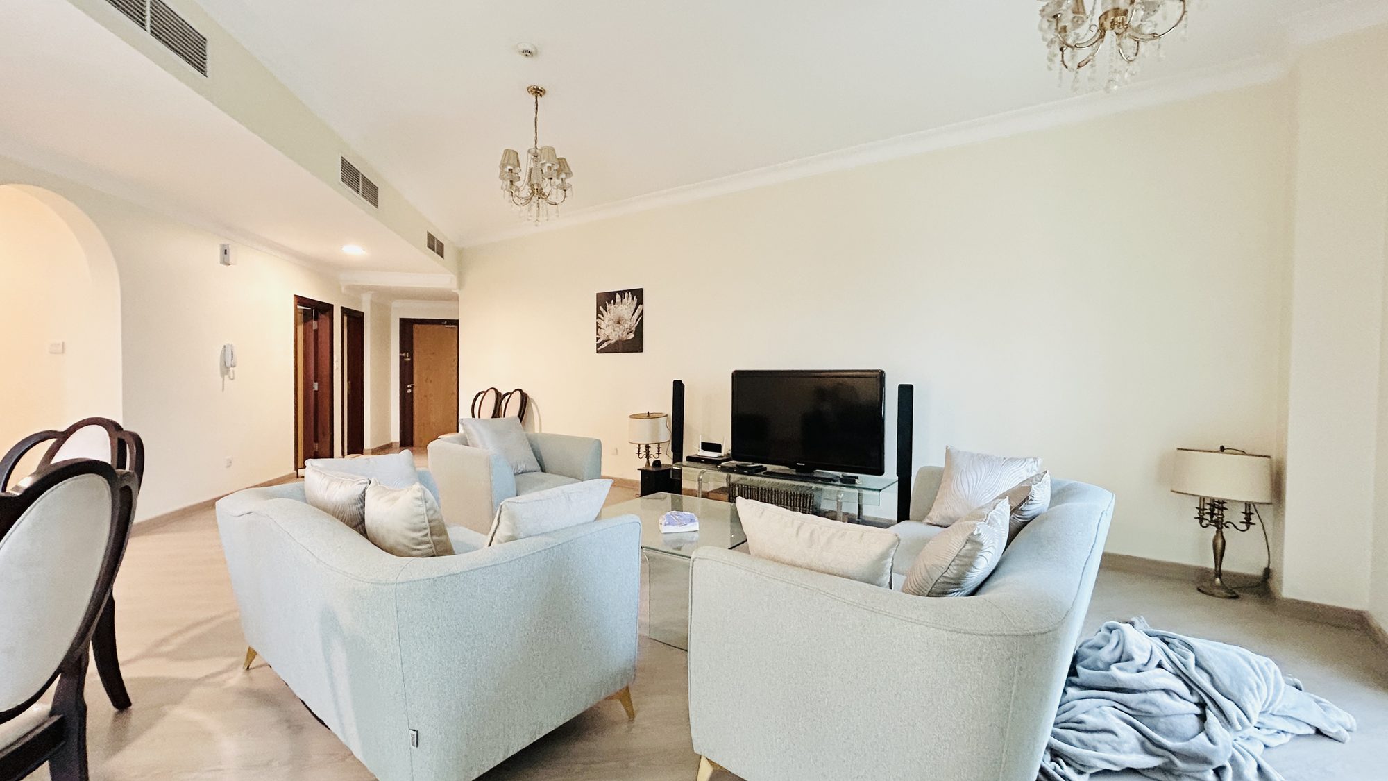 Two-Bedroom Apartment with Pool and Gym Access