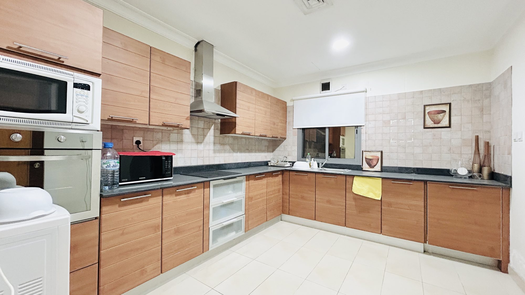 Two-Bedroom Apartment with Pool and Gym Access