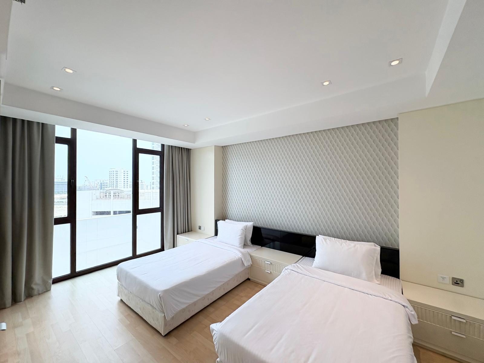 Two-Bedroom Apartment with Pool and Gym Access