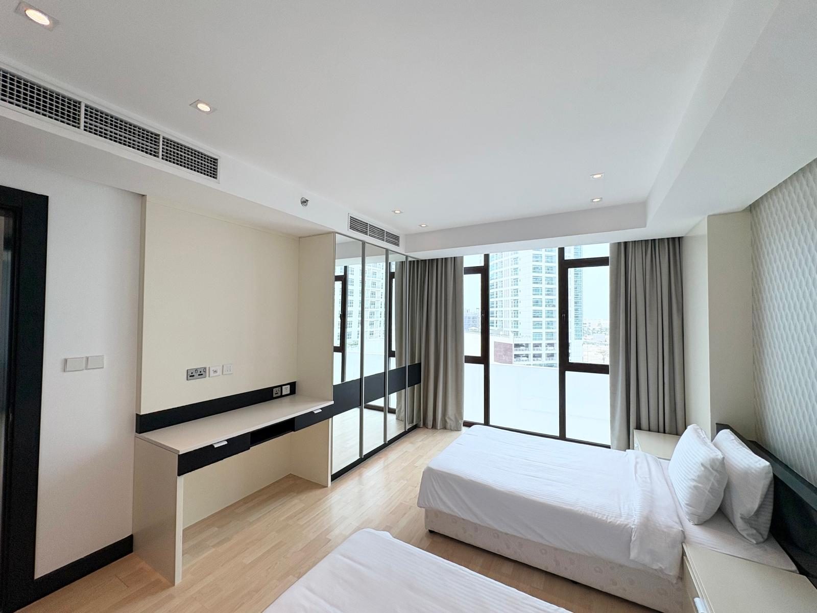 Two-Bedroom Apartment with Pool and Gym Access