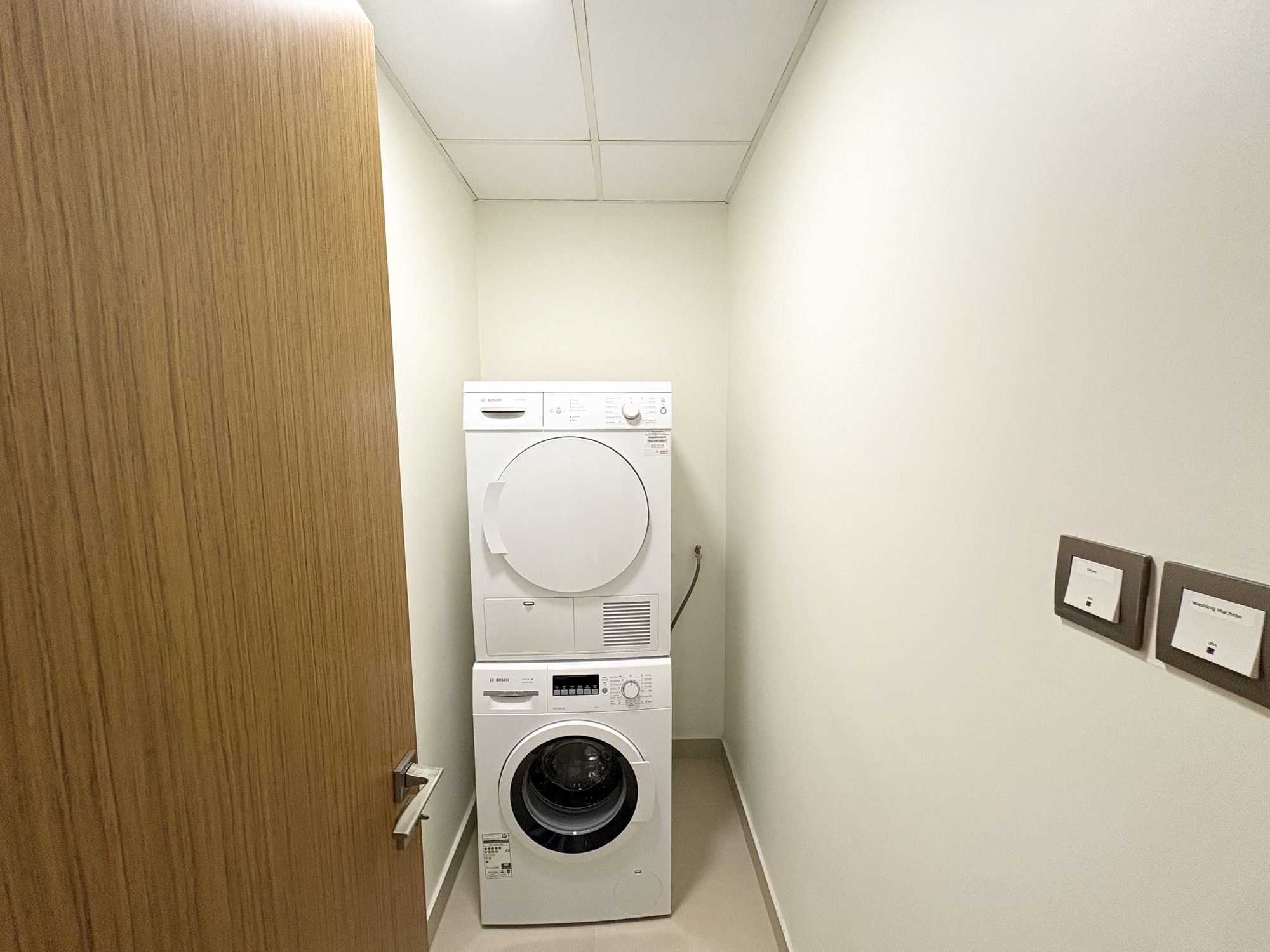 1 Bedroom Apartment with Gym and Pool Access