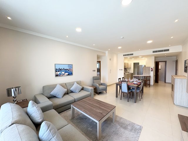 2 Bedroom Apartment with Pool and Gym Access