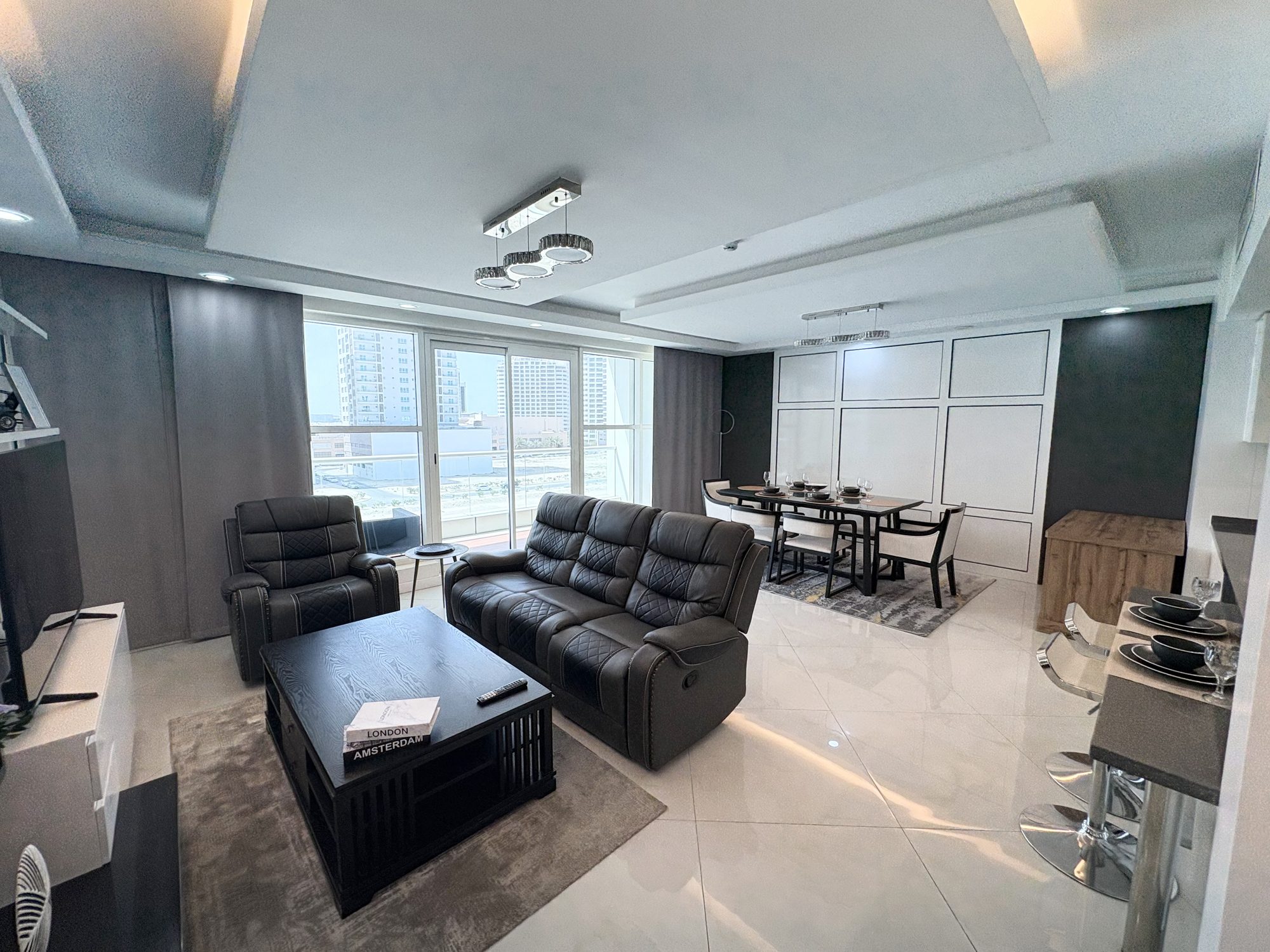 1 Bedroom Apartment with Dual Bathrooms