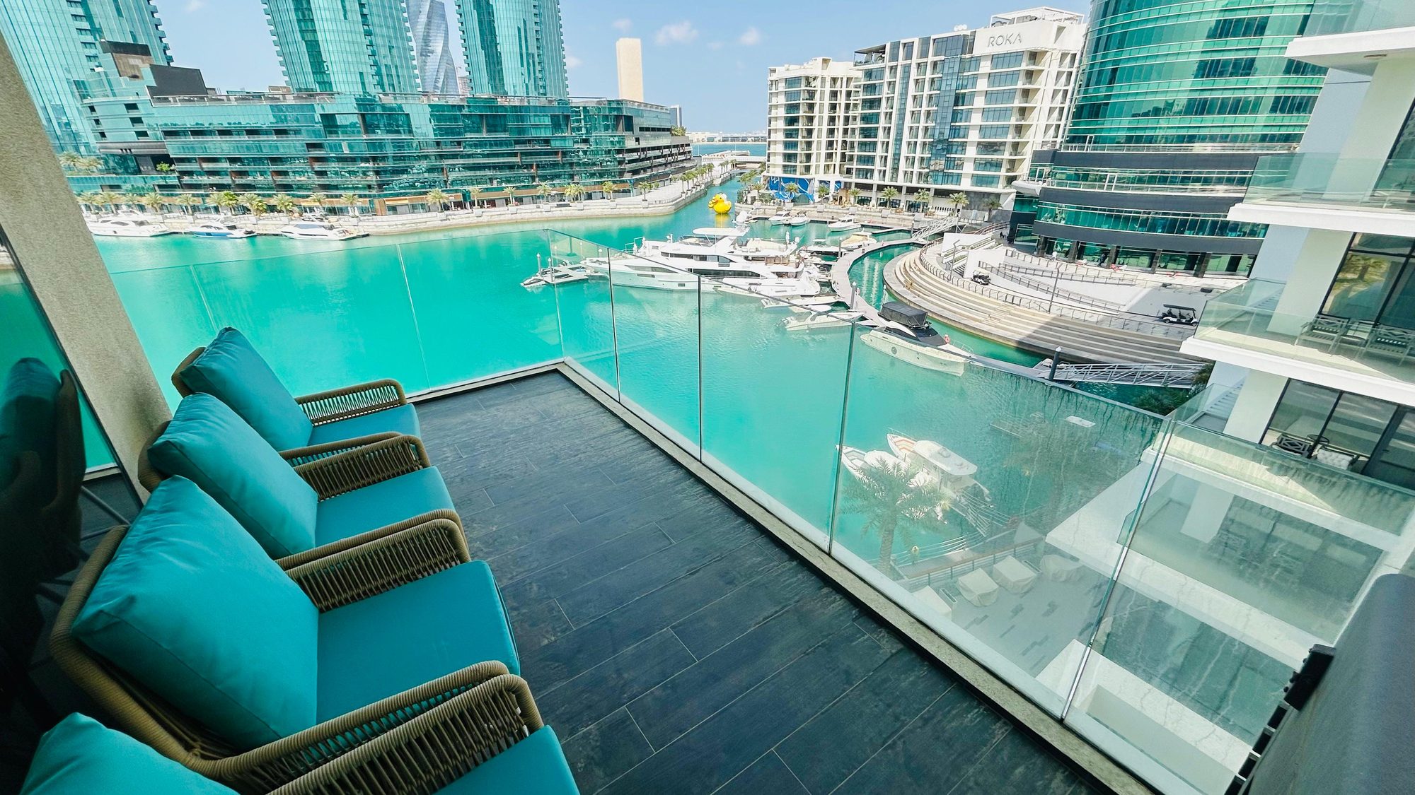 Three Bedroom Apartment with Pool and Gym