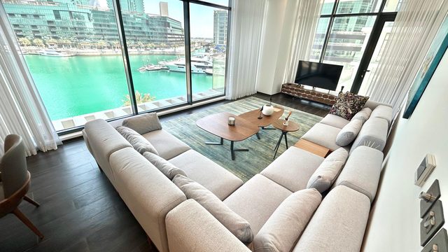 Two Bedroom Apartment with Jacuzzi Access