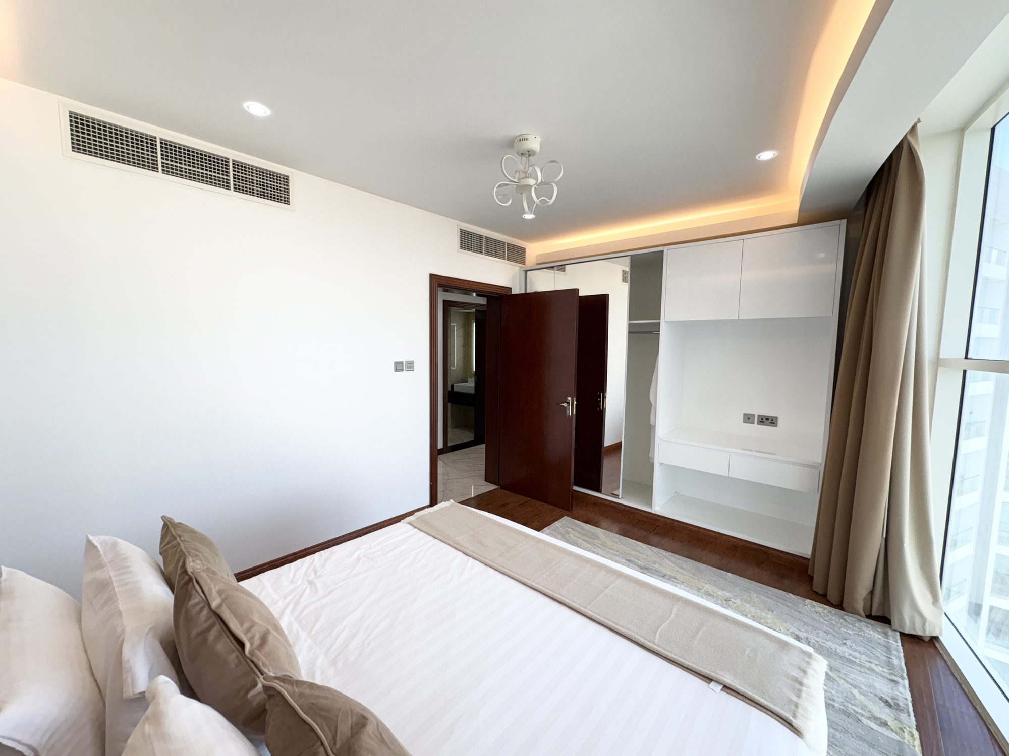 2 Bed, 2 Bath Apartment with Shared Pool