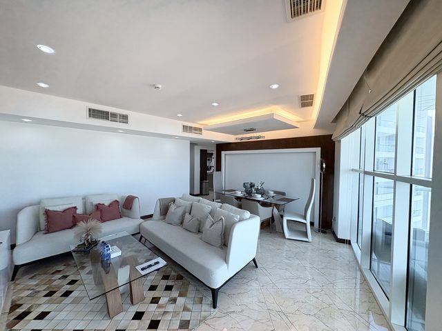 2 Bed, 2 Bath Apartment with Shared Pool