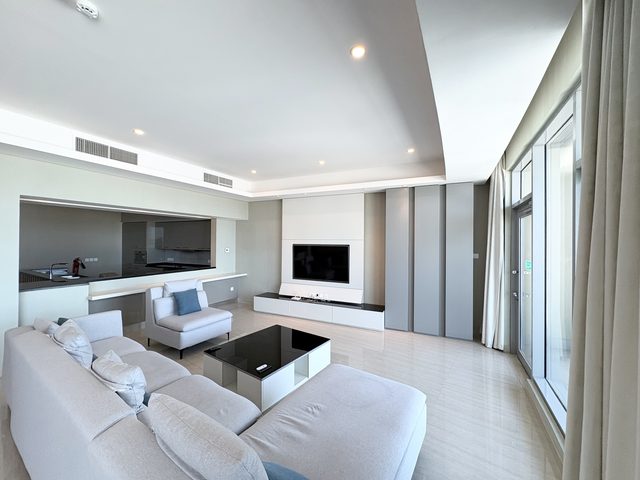 Three Bedroom Apartment with Maid's Room