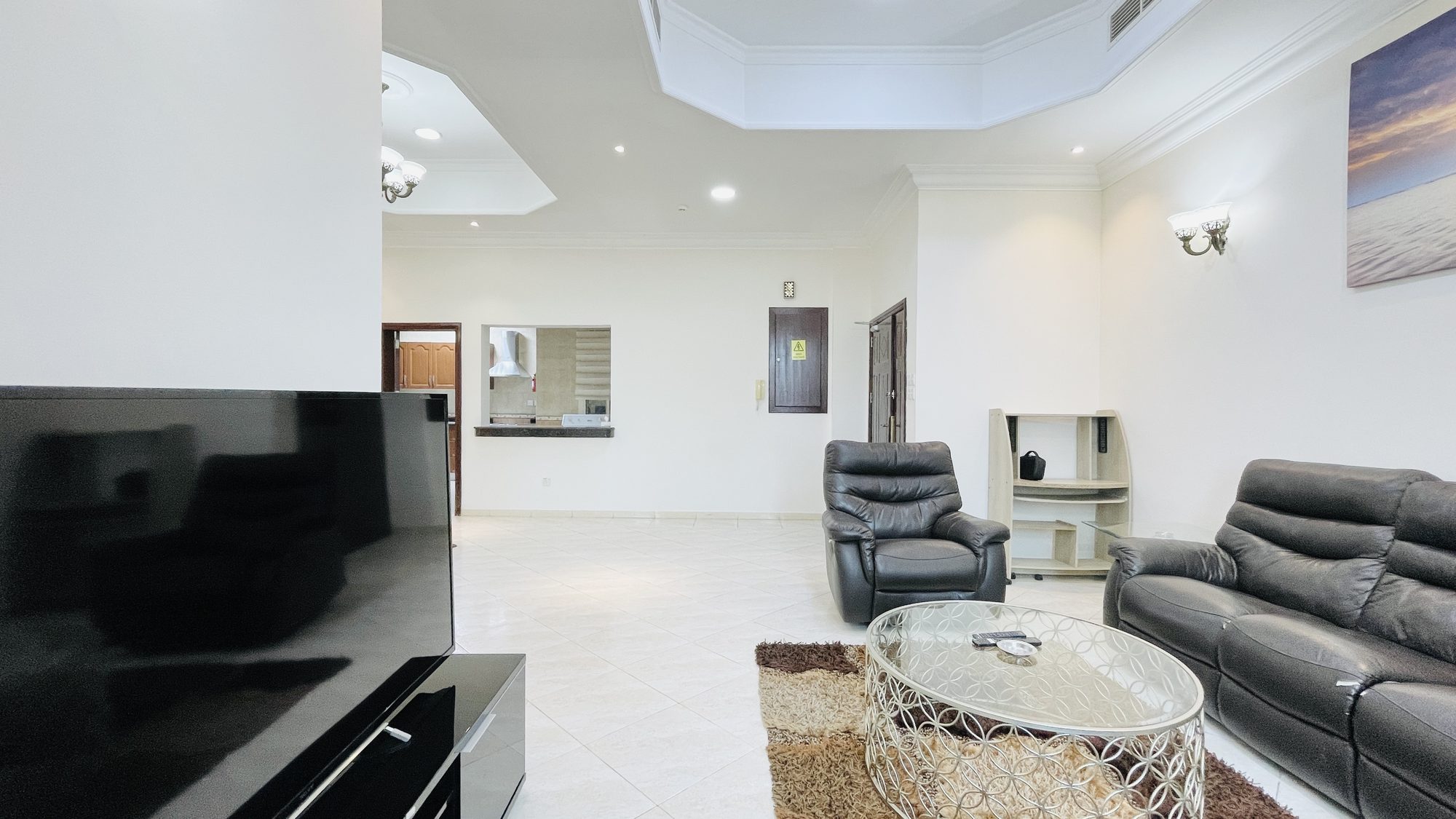 Two-Bedroom Apartment with Pool and Gym