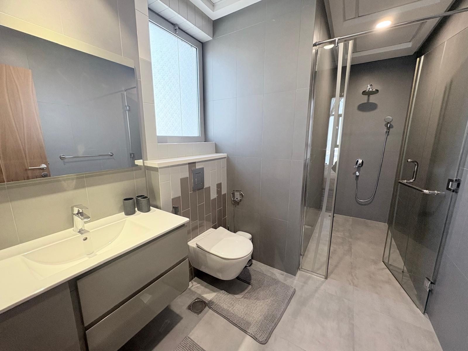 1-Bedroom Apartment with Water Views and Pool