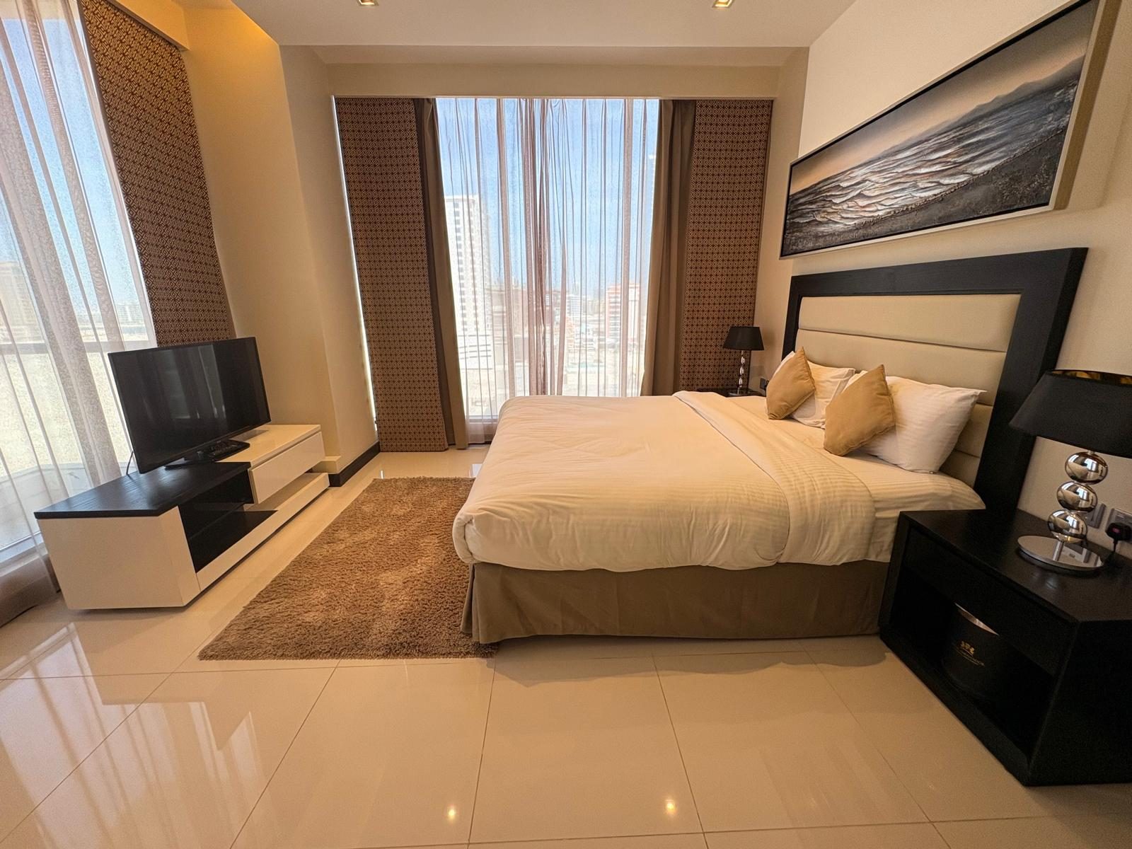 1 Bedroom Apartment with Pool and Gym Access