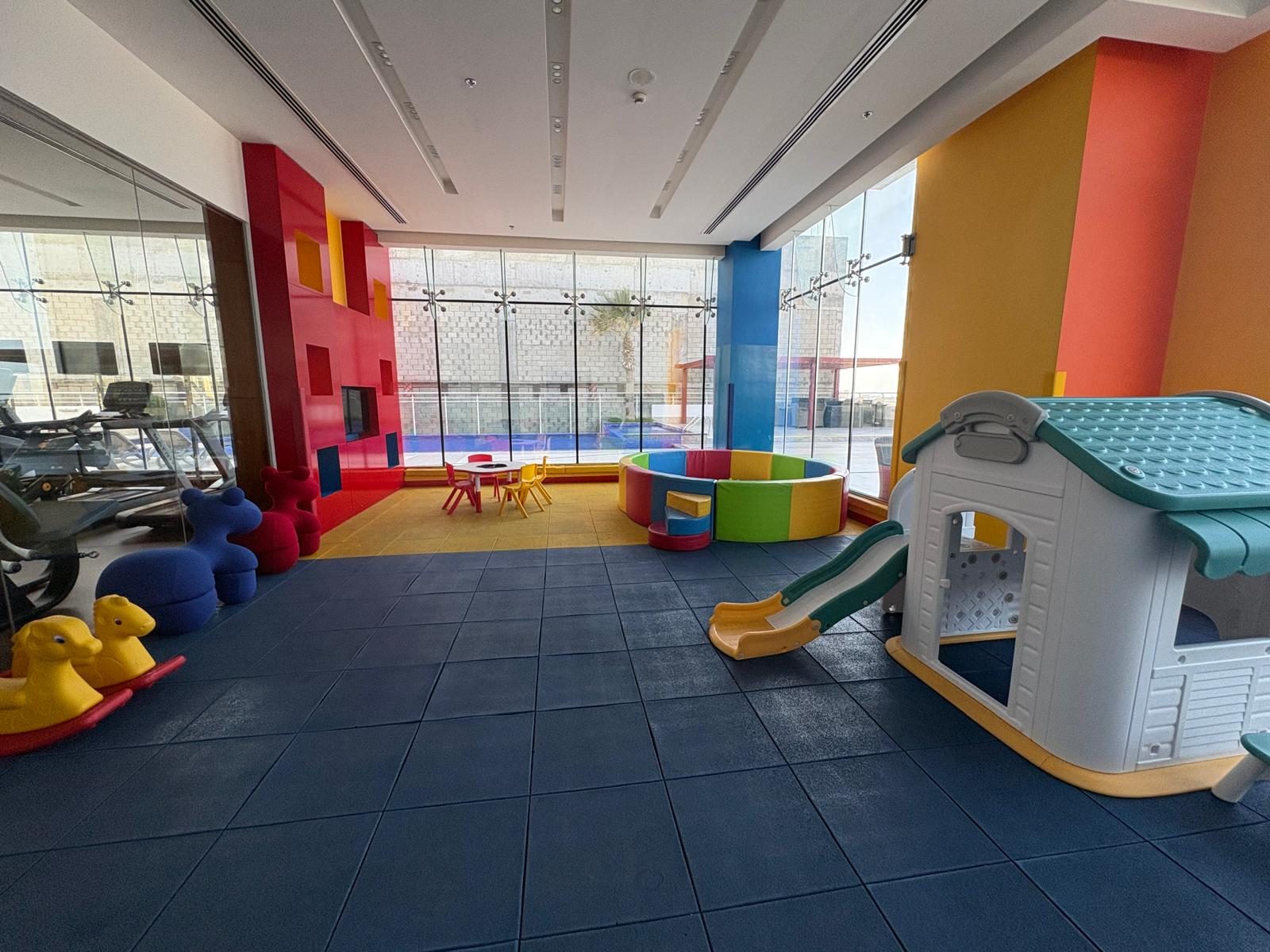 1 Bedroom Apartment with Pool and Gym Access