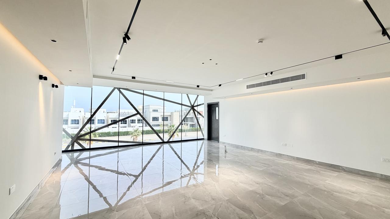 Full Floor Commercial Space, 391 Sqm