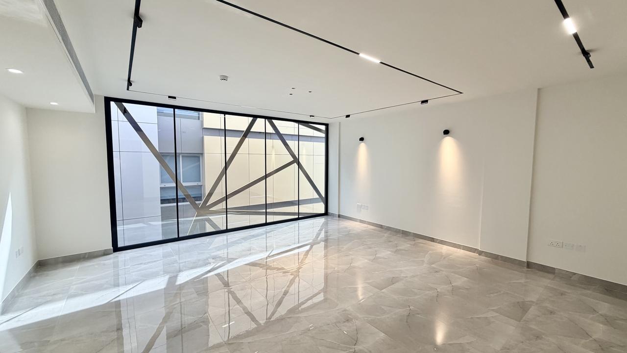 Full Floor Commercial Space, 391 Sqm
