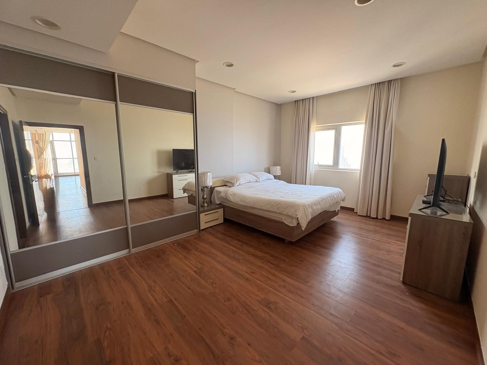 2-Bedroom Apartment with Water Views