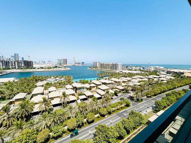 Four Bedroom Penthouse with Private Gym and Water Views