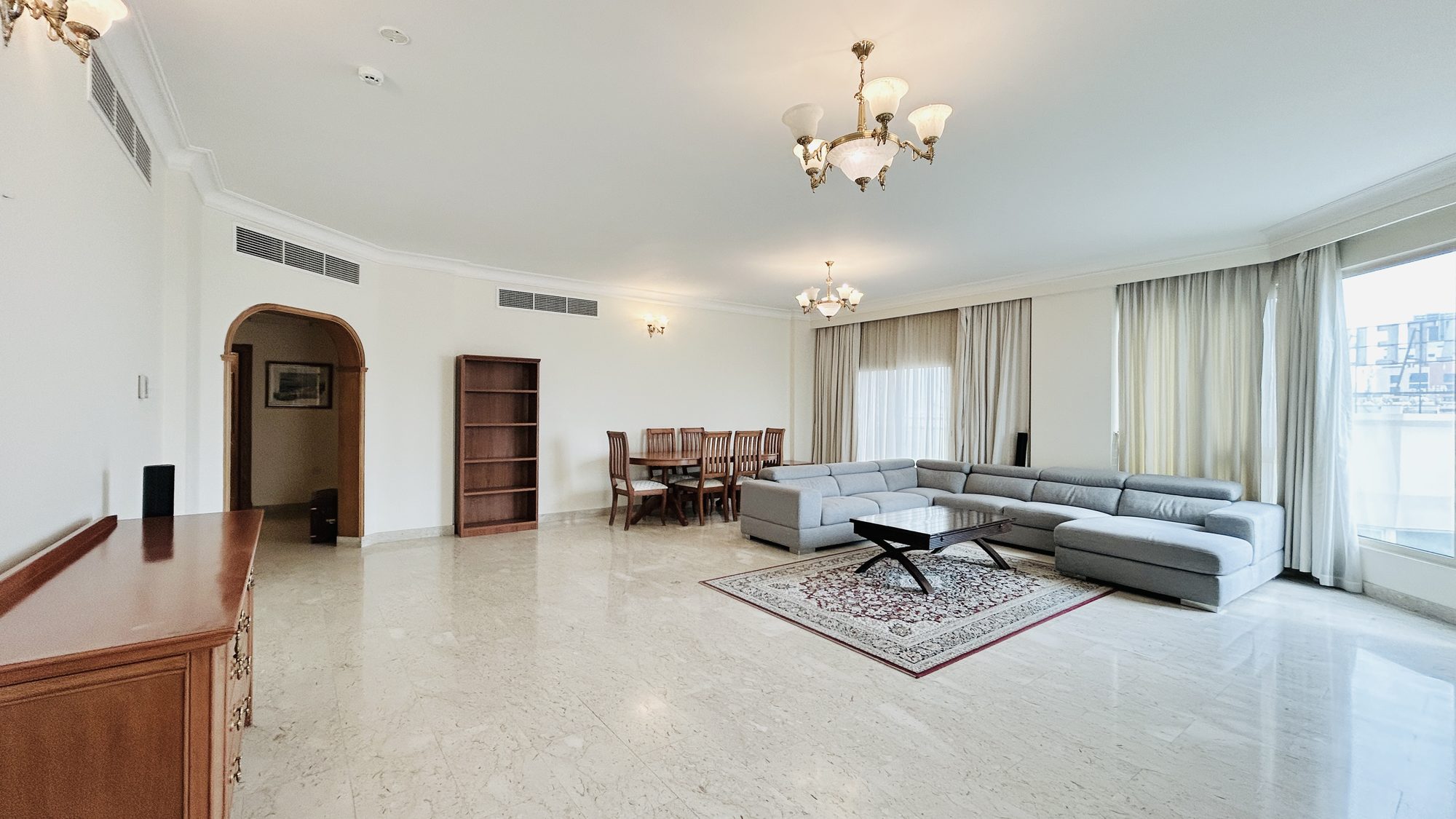 Three-Bedroom Apartment with Pool and Gym Access